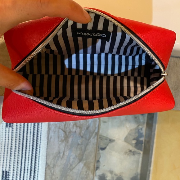 NWOT Marc Tetro City dogs cosmetics bag Westie - Picture 3 of 5